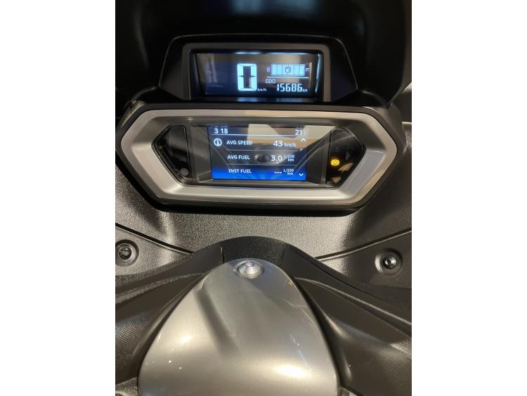 YAMAHA XMAX 300 Tech Max