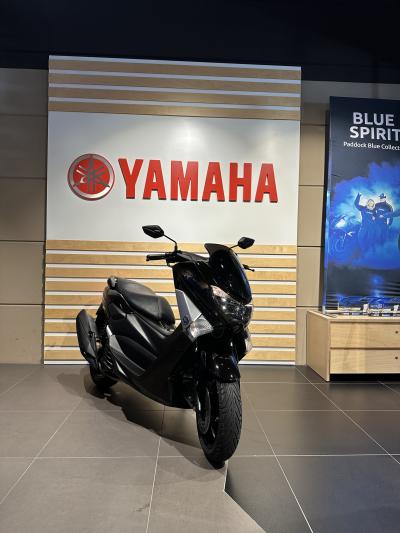 YAMAHA NMAX 125
