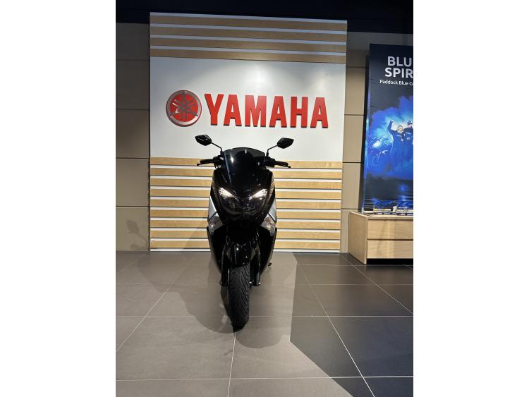 YAMAHA NMAX 125