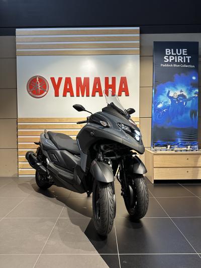 YAMAHA TRICITY 300